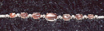 Cabachon Sunstone Bracelet